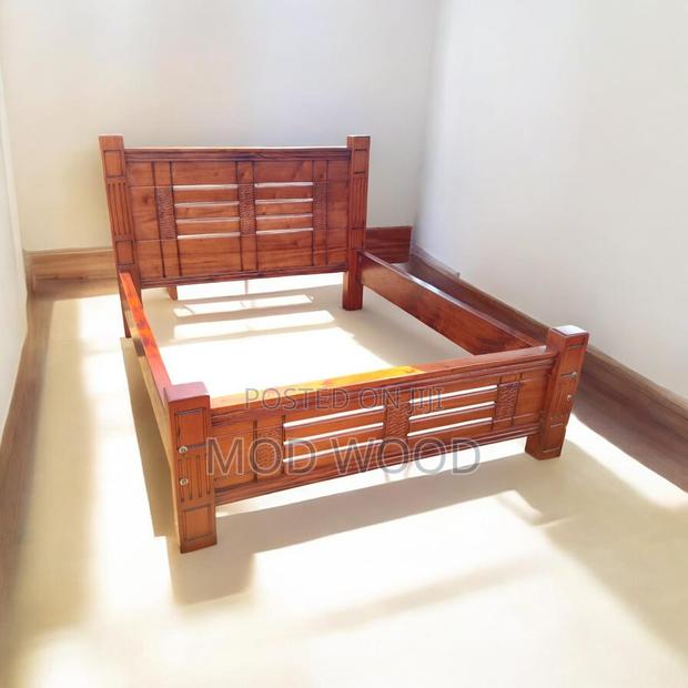 Classic 5*6ft Solid Wooden Bed Frame - thumbnail 2