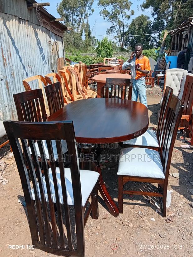 High End Dining Set ( 6 Seater) - thumbnail 2