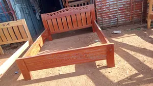 5ftx6ft Wooden Bed