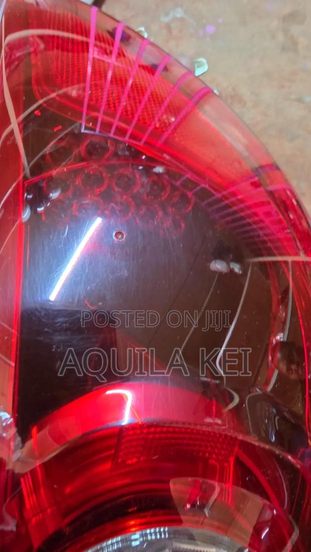Cx5 2015 Right Taillight - thumbnail 2