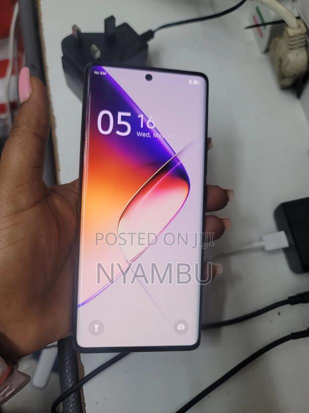 Infinix Note 40 Pro 256 GB Black - thumbnail 2