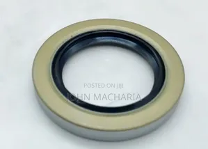 Wheel Hub Bearing Oil Seal for Toyota Land Cruiser 79, Hilux and Lexus