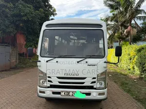 Isuzu Executive Bus 2021 White