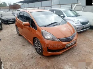 Honda Fit 5D Sport 2013 Orange