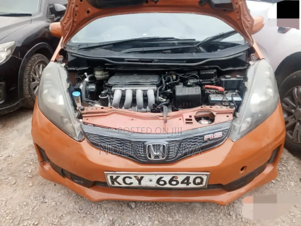 Honda Fit 5D Sport 2013 Orange
