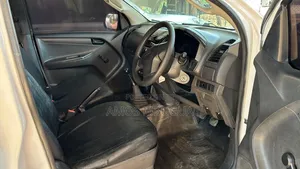 Isuzu D-MAX 2017 White