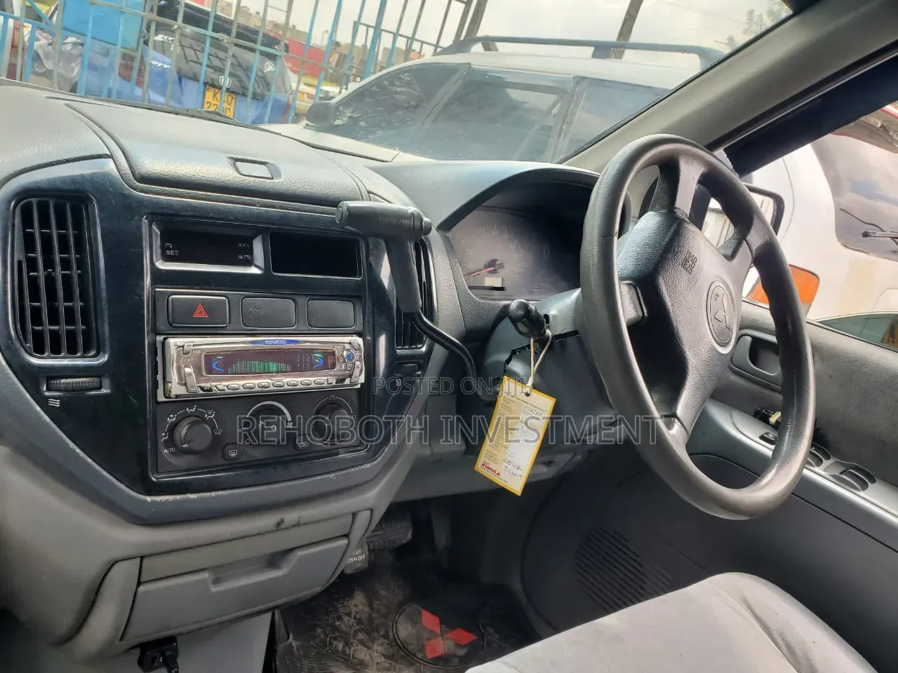 Mitsubishi Dion 2004 Silver