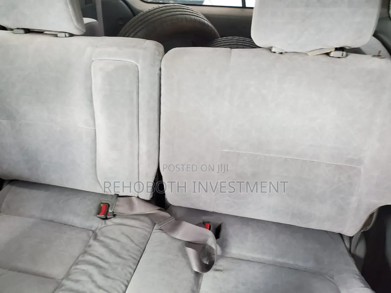 Mitsubishi Dion 2004 Silver