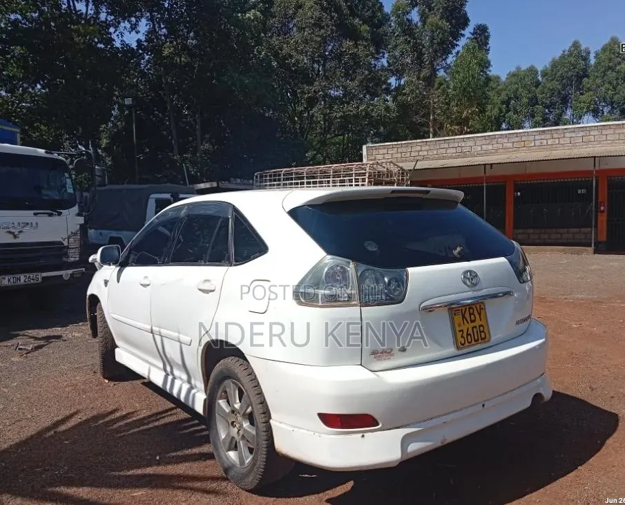 Toyota Harrier 2.4 2006 White