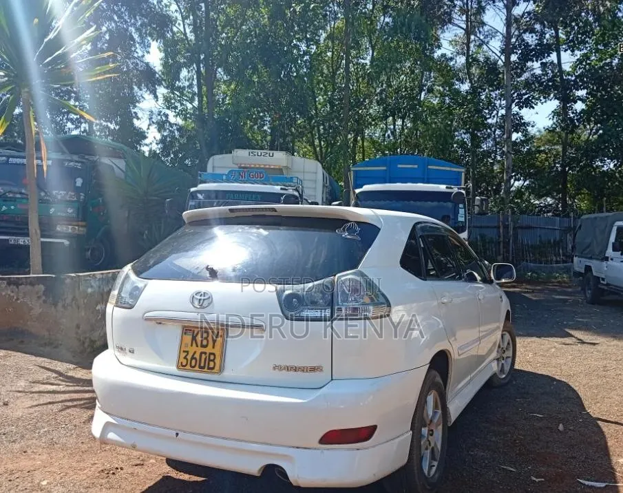 Toyota Harrier 2.4 2006 White