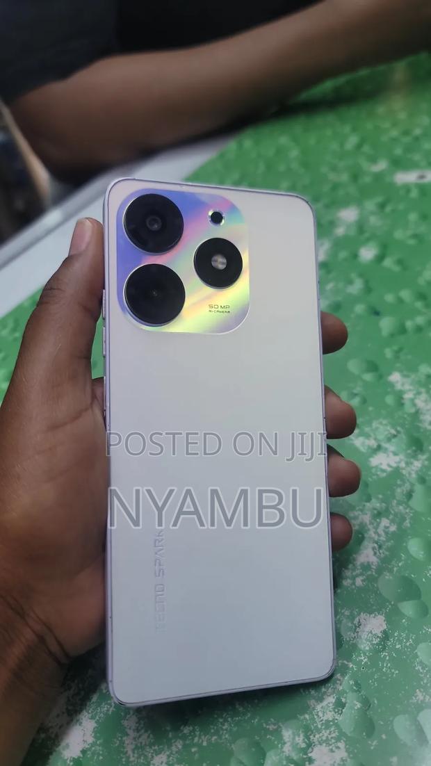 Tecno Spark 10 Pro 128 GB White - thumbnail 3