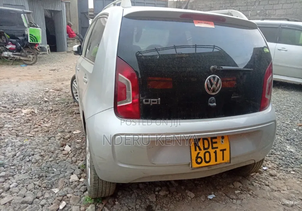 Volkswagen Up 2014 Silver