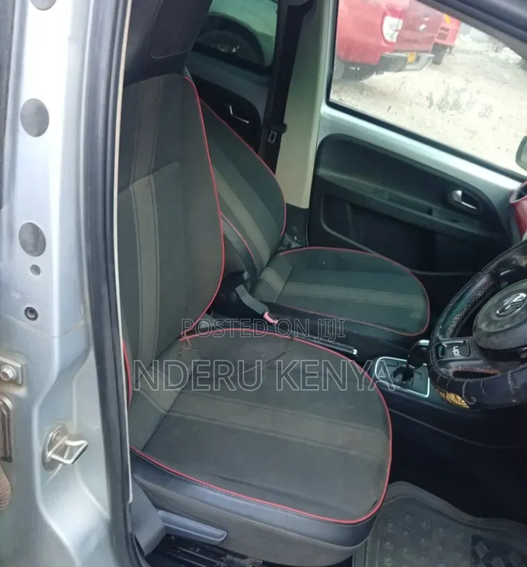 Volkswagen Up 2014 Silver