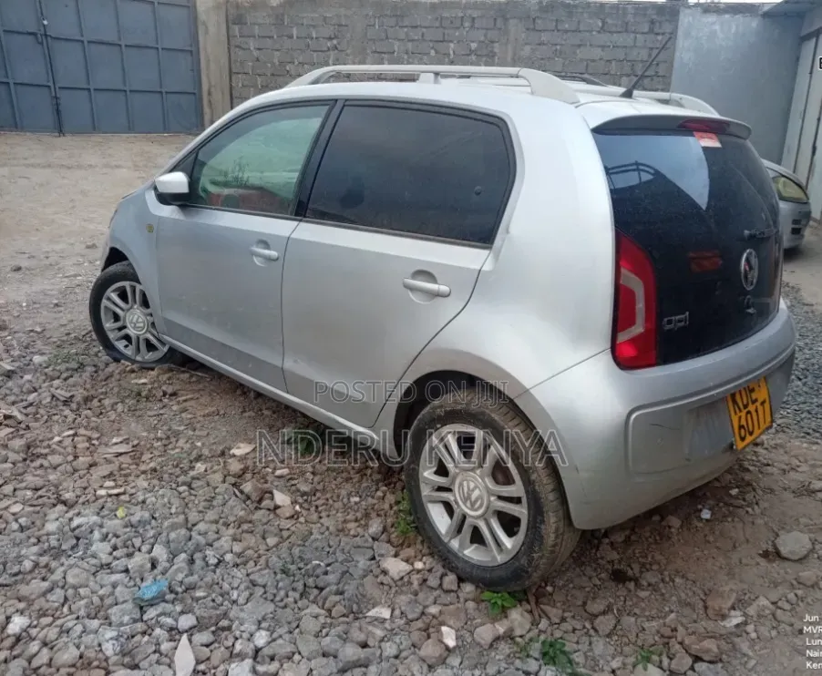 Volkswagen Up 2014 Silver