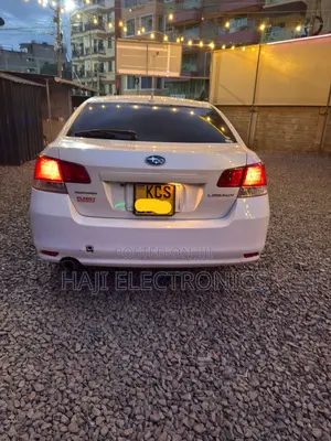 Subaru Legacy 2011 White