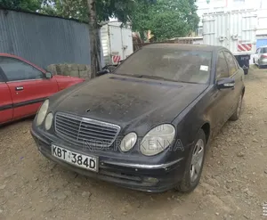 Mercedes-Benz 200 2005 Black