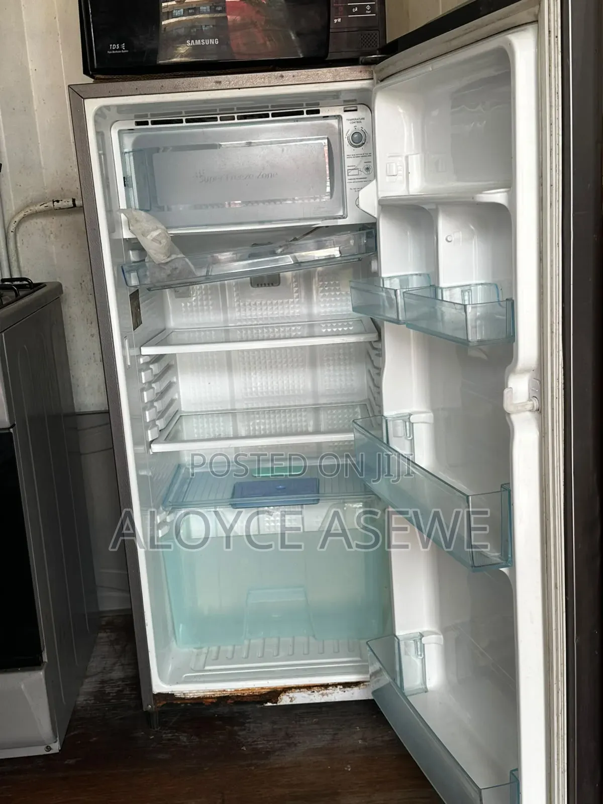 Fridge in a Good Condition