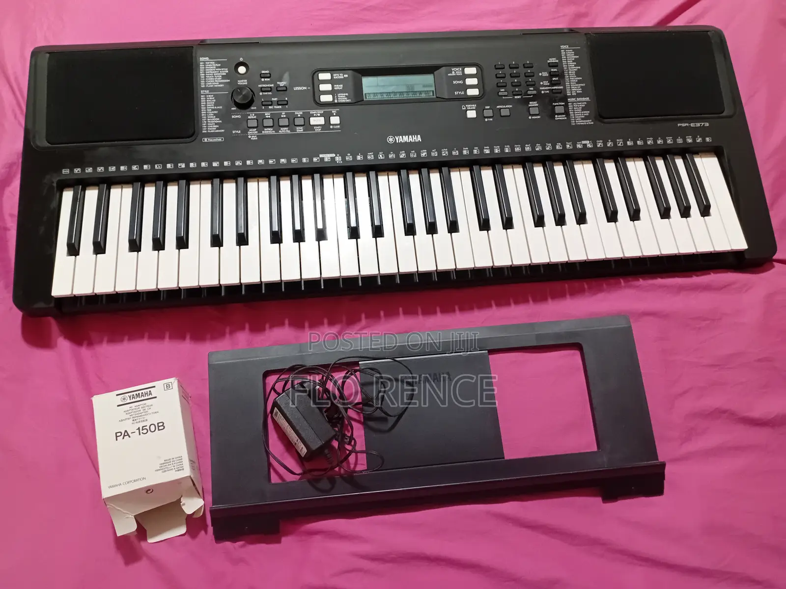 Yamaha PSR E373