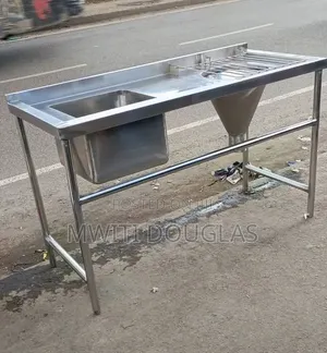New Model Ss Hospital Sluice Sink