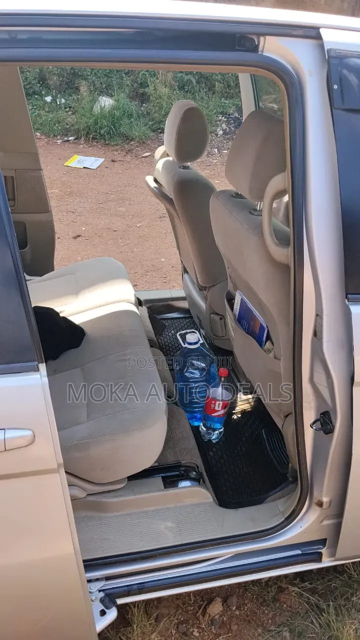 Toyota ISIS 2.0 G 2WD 2008 Silver