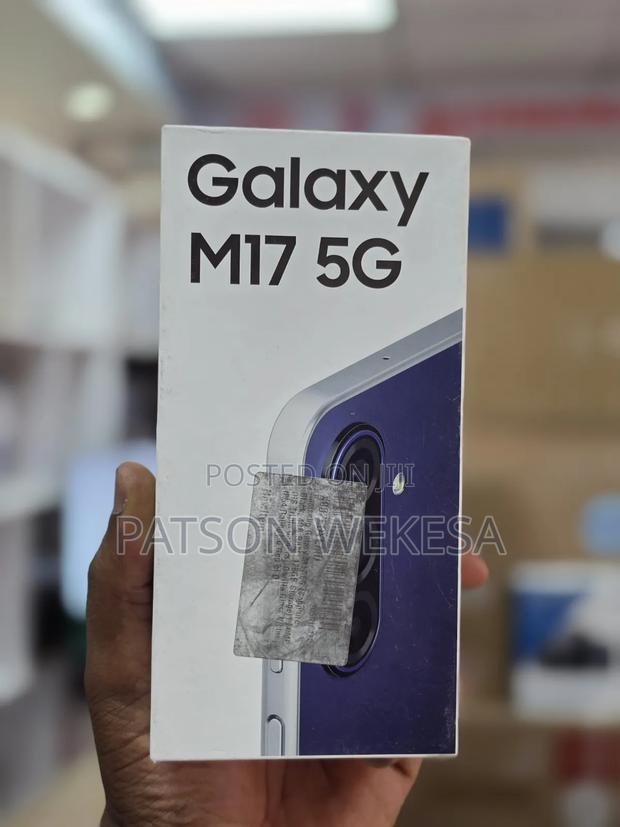 New Samsung Galaxy M17 5G 128 GB Black - thumbnail 3