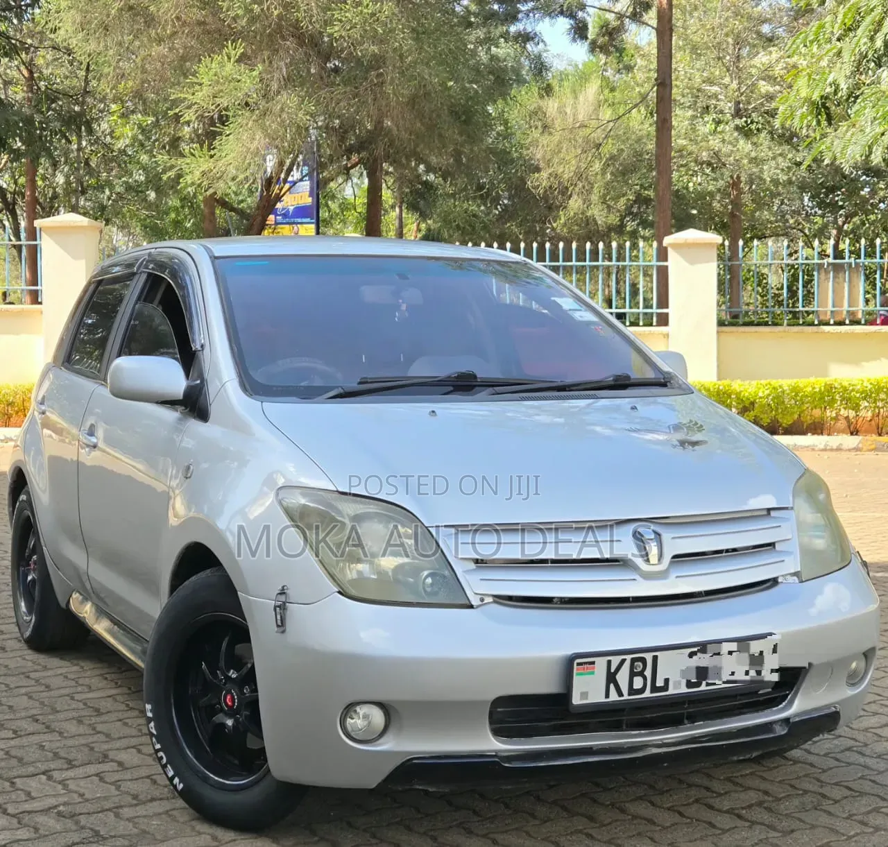 Toyota IST 2005 Silver