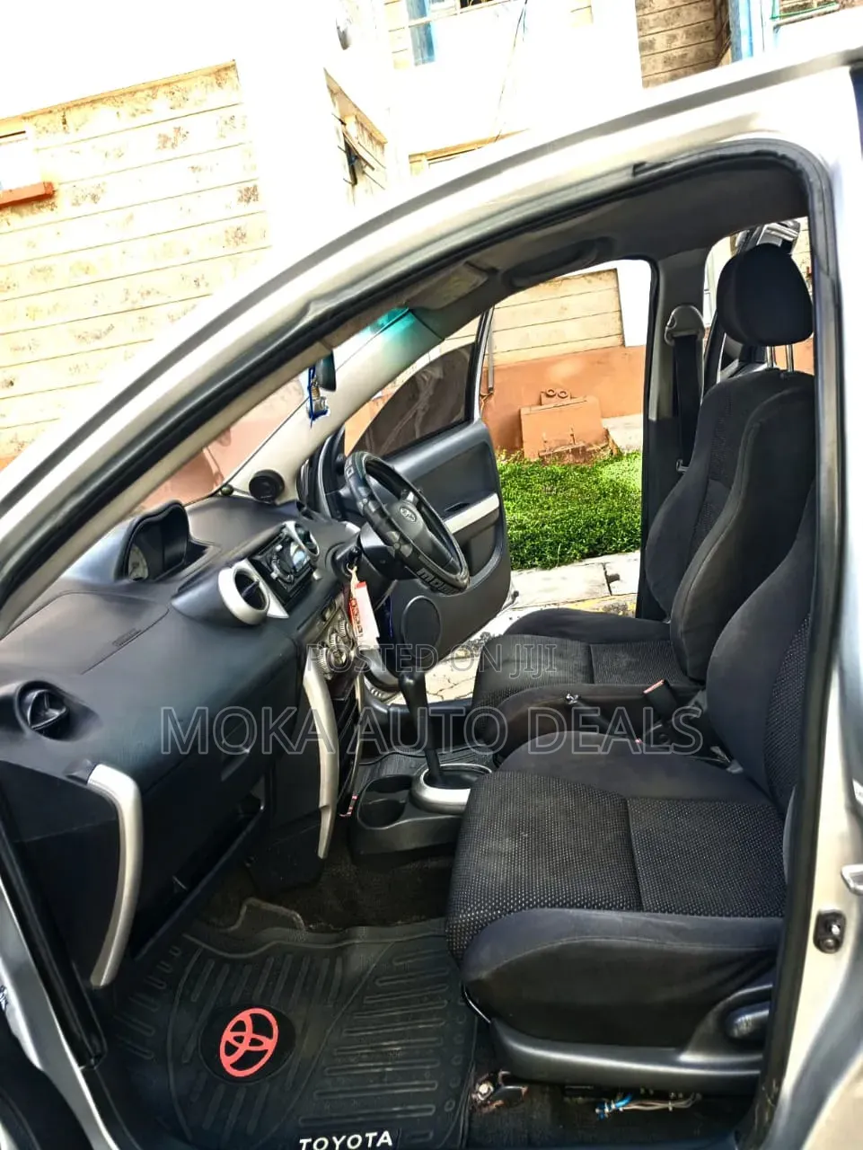 Toyota IST 2005 Silver