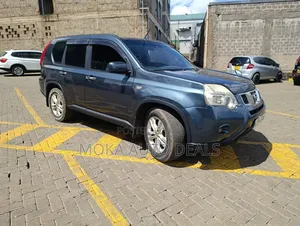 Nissan X-Trail 2012 Gray