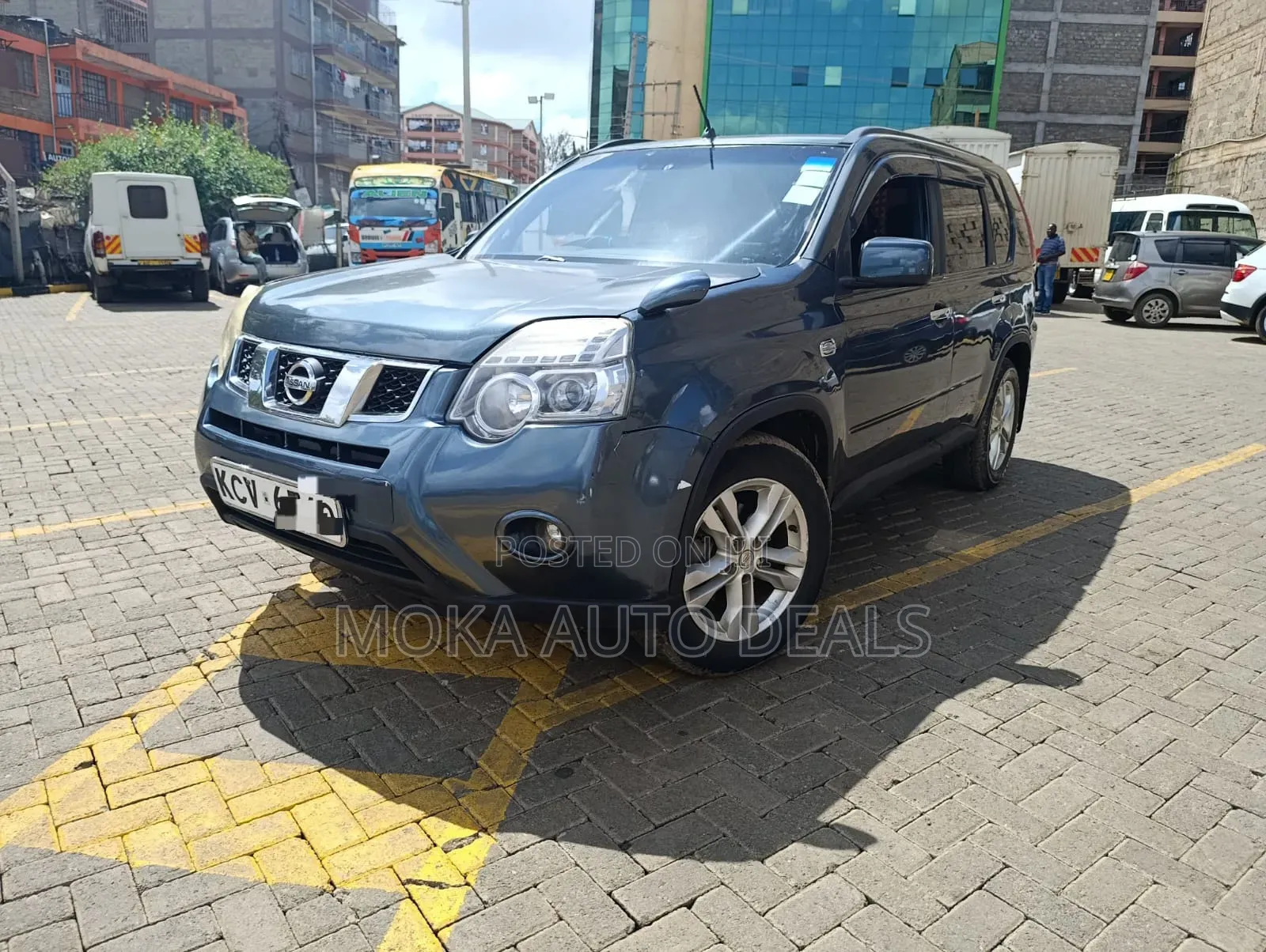 Nissan X-Trail 2012 Gray