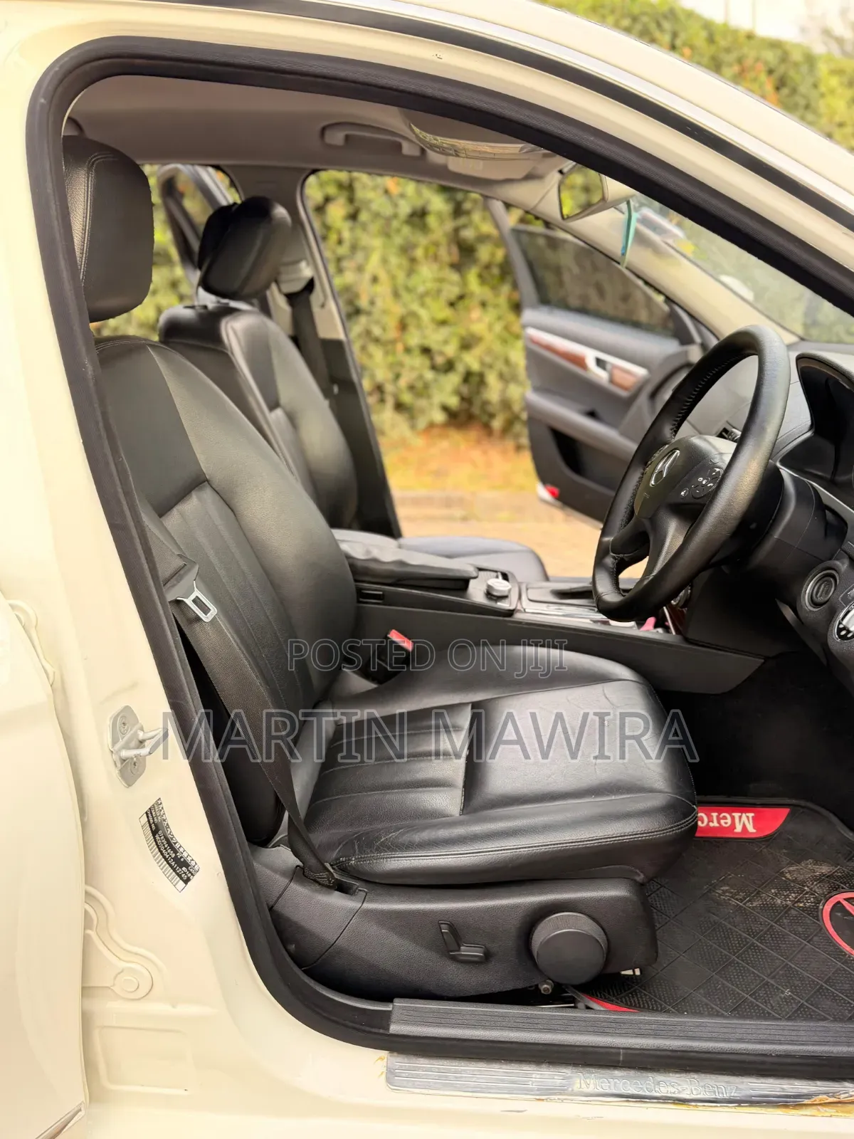 Mercedes-Benz C200 2009 White