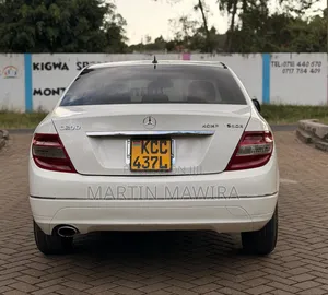 Mercedes-Benz C200 2009 White
