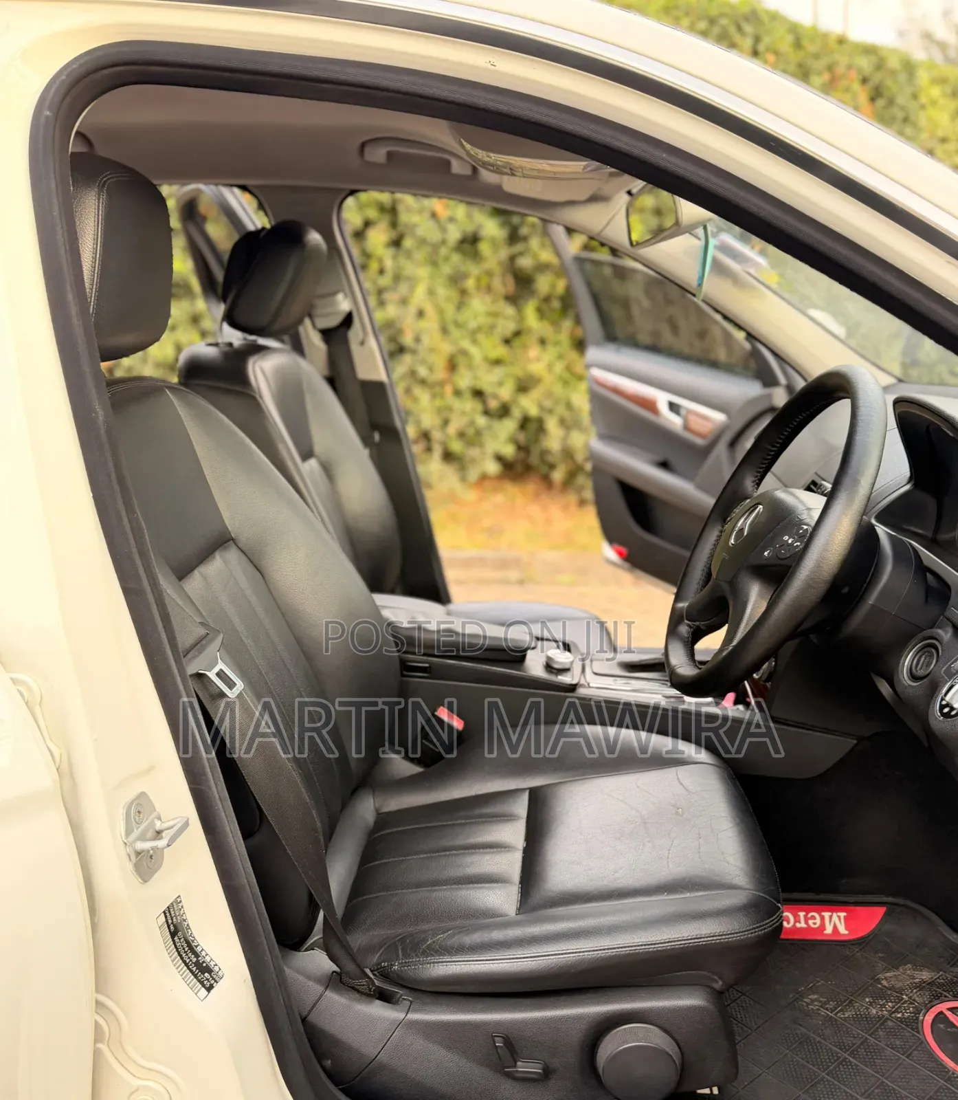 Mercedes-Benz C200 2009 White