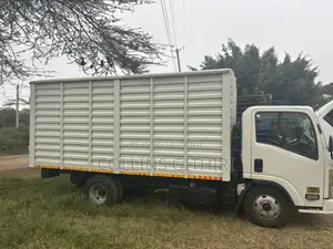 Isuzu NMR 2022 White