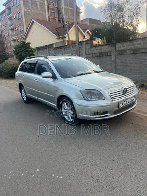 Toyota Avensis 2004 Silver