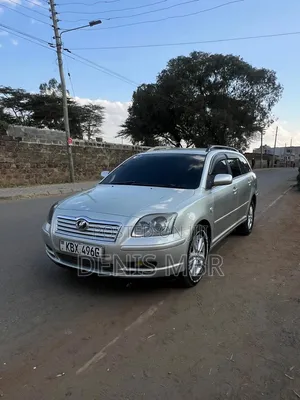 Toyota Avensis 2004 Silver