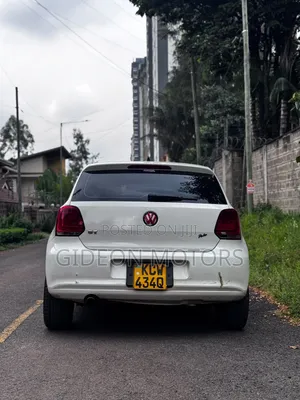 Volkswagen Polo 2012 White