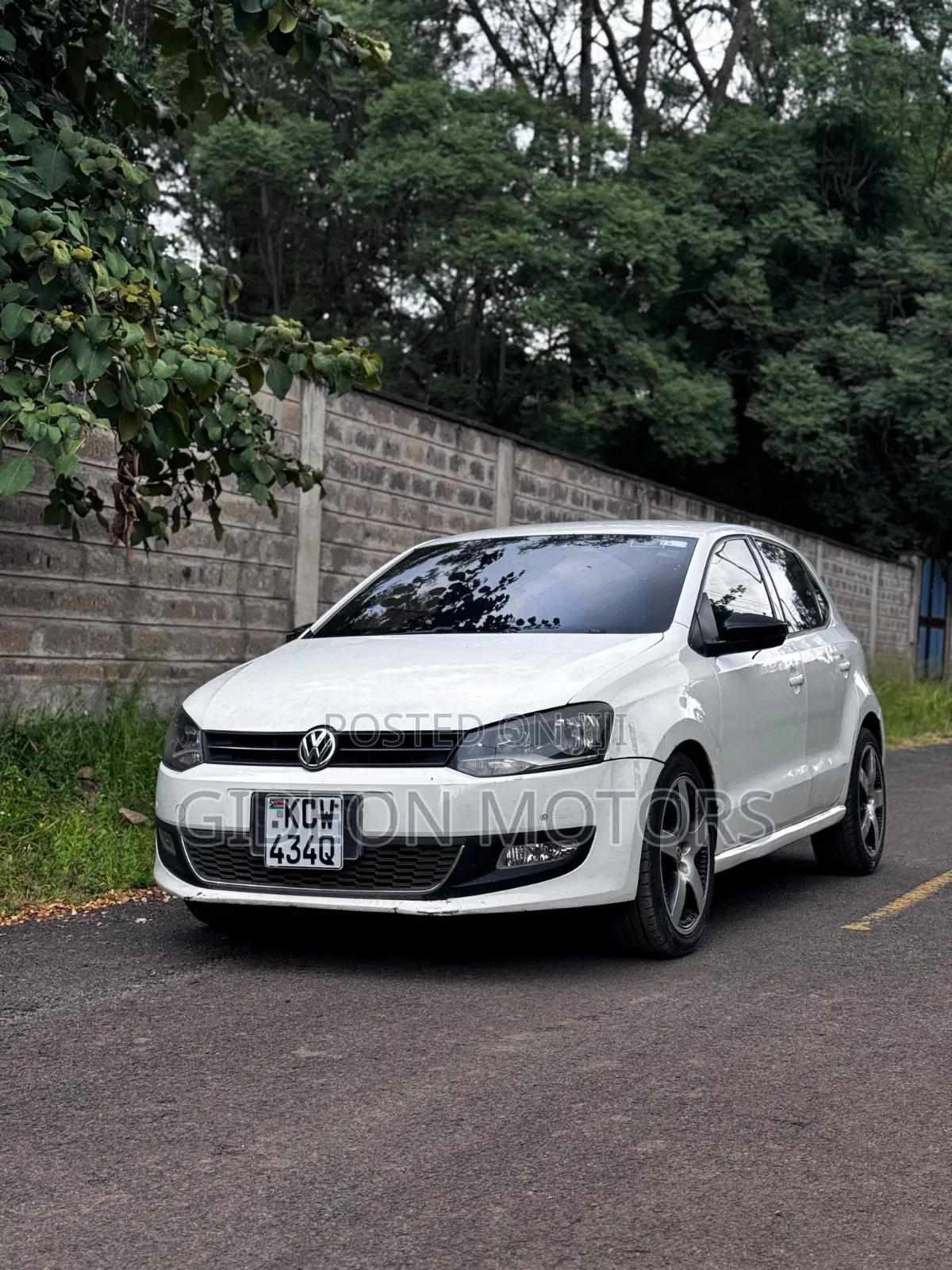 Volkswagen Polo 2012 White
