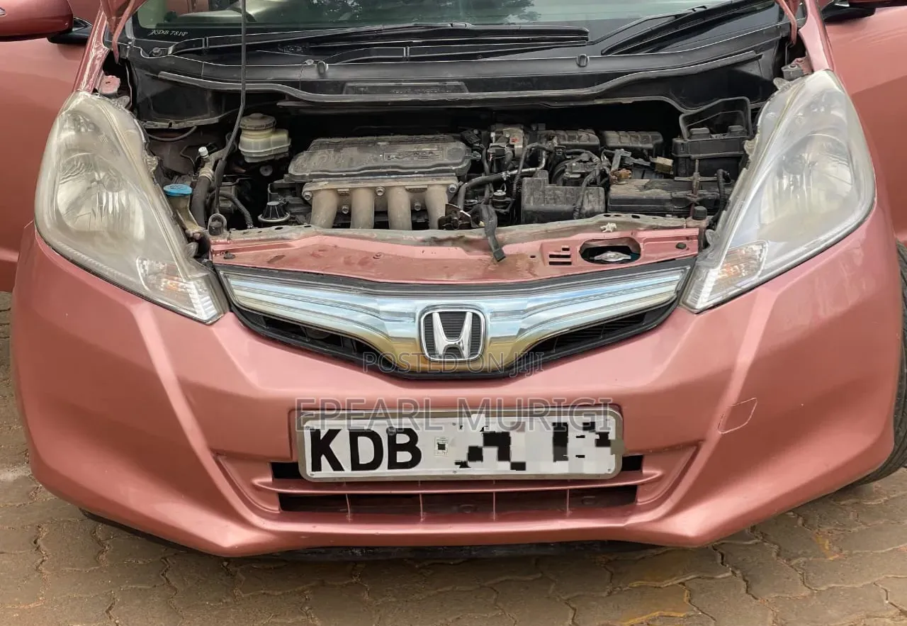 Honda Fit 2013 Pink