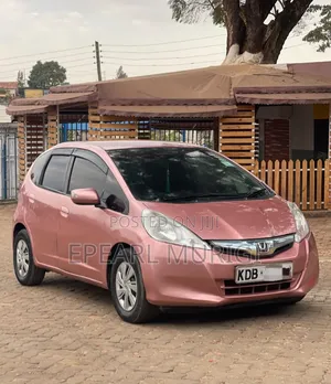 Honda Fit 2013 Pink