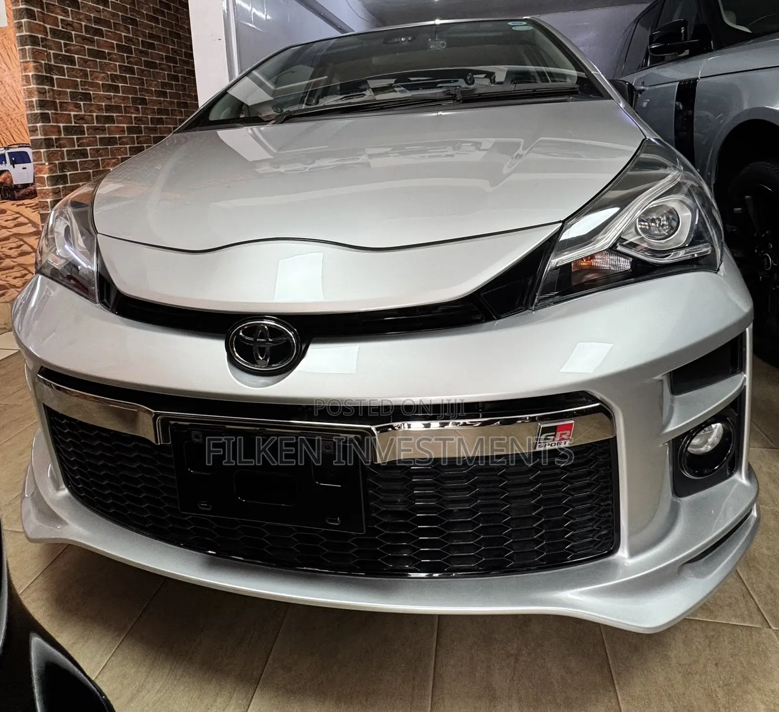 Toyota Vitz 1.5 FWD Hybrid 5dr 2020 Silver