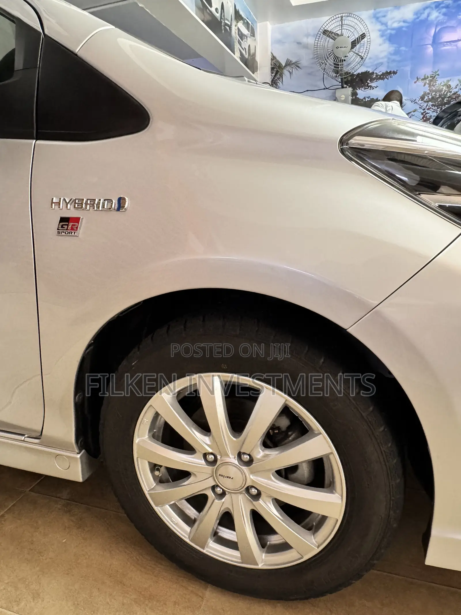 Toyota Vitz 1.5 FWD Hybrid 5dr 2020 Silver