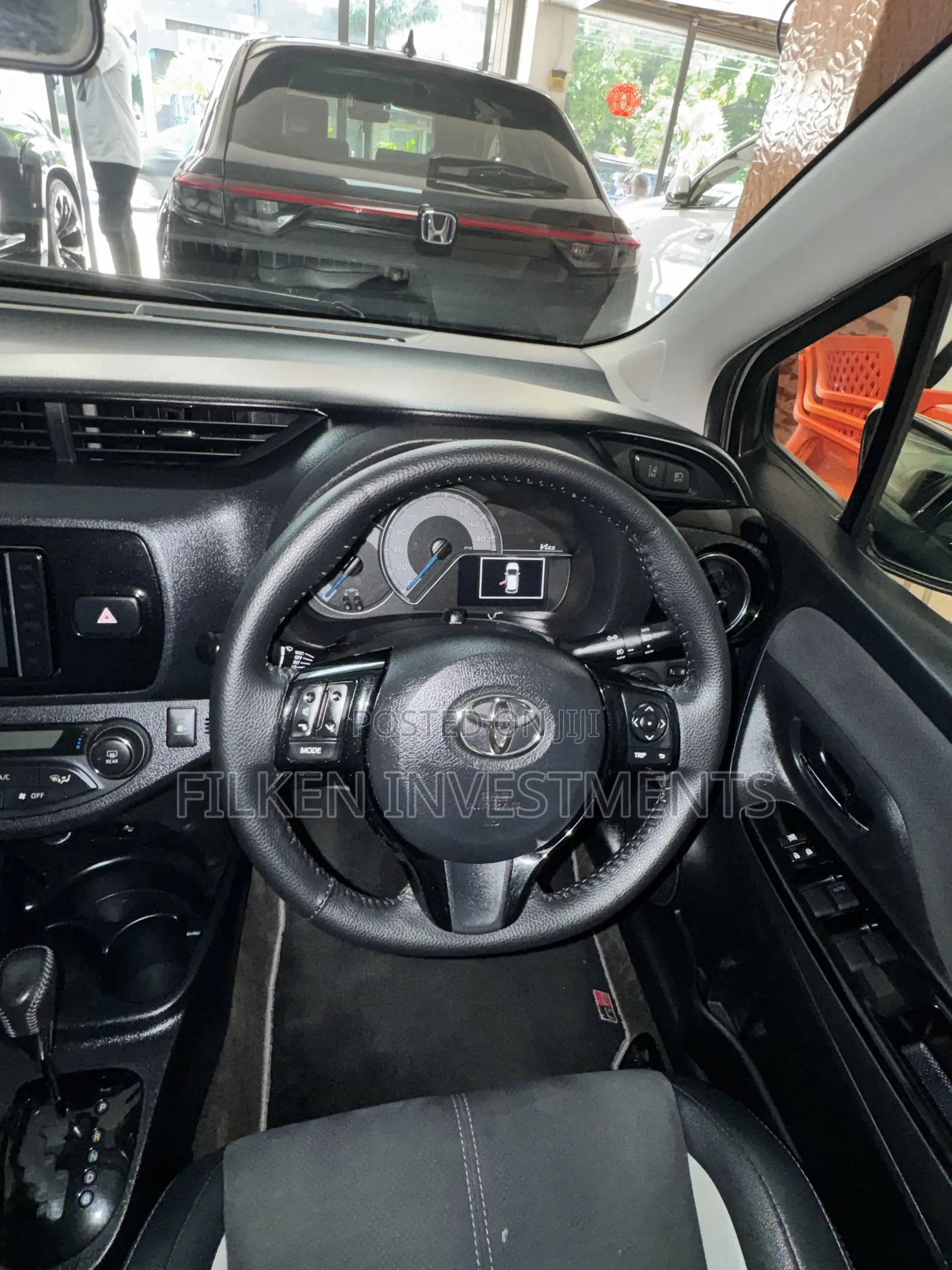 Toyota Vitz 1.5 FWD Hybrid 5dr 2020 Silver