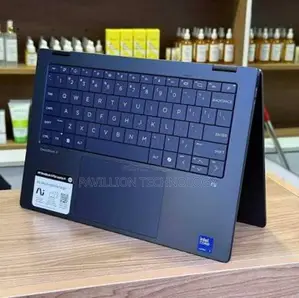 New Laptop HP OmniBook Ultra Flip 14" 16GB Intel Core Ultra 7 SSD 1T