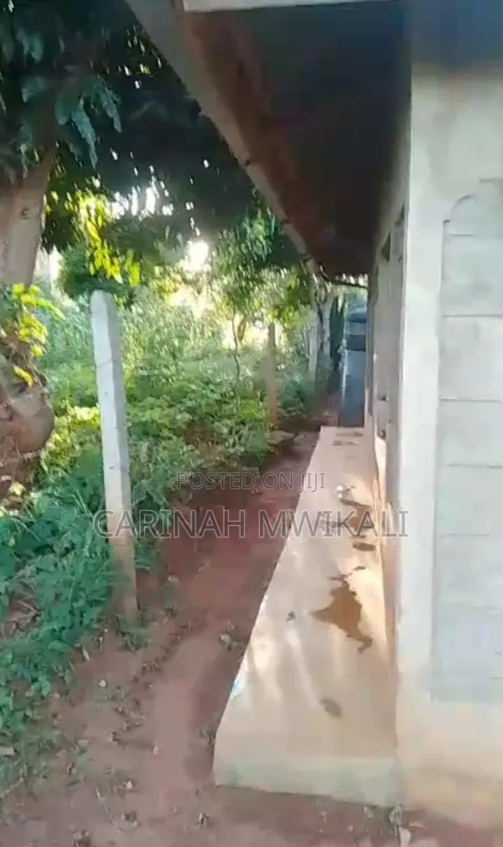 2bdrm Mansion in Junction for sale