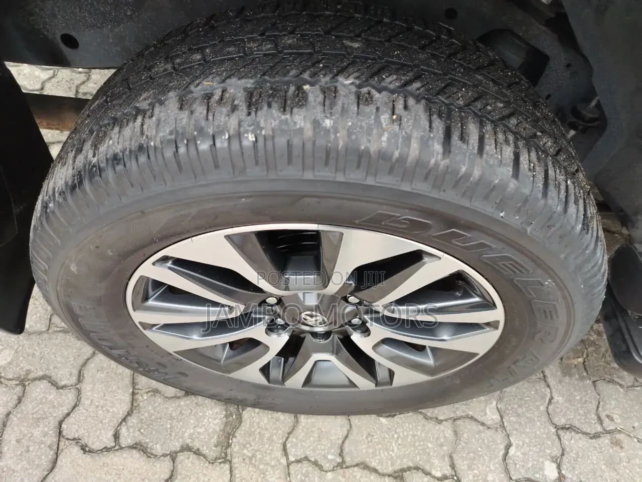 Toyota Land Cruiser Prado 2.8 2022 Gold