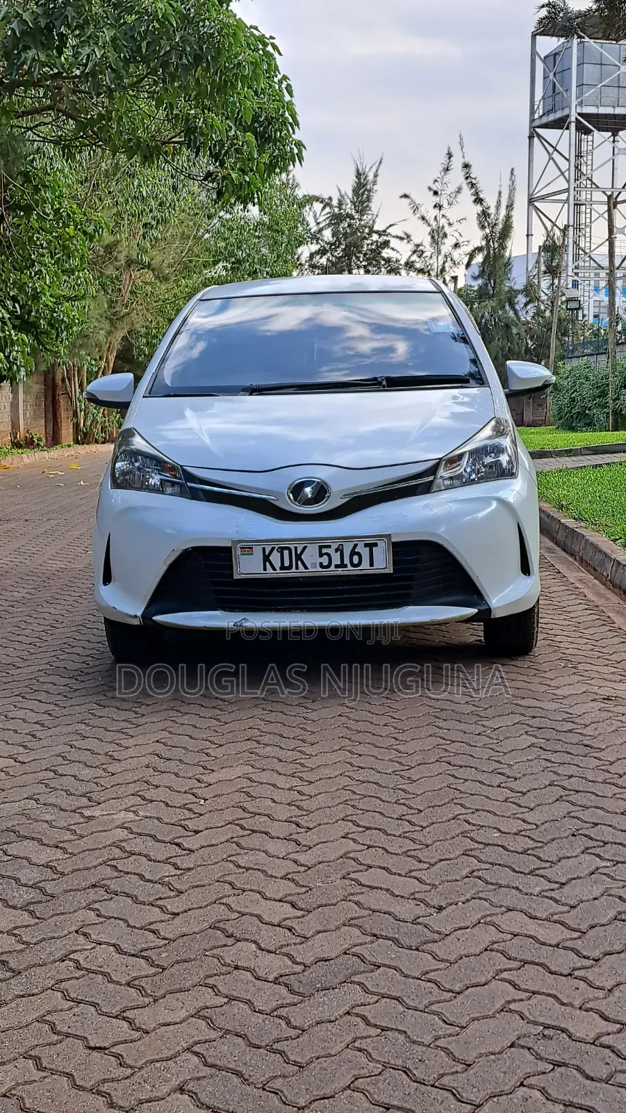 Toyota Vitz 2015 White