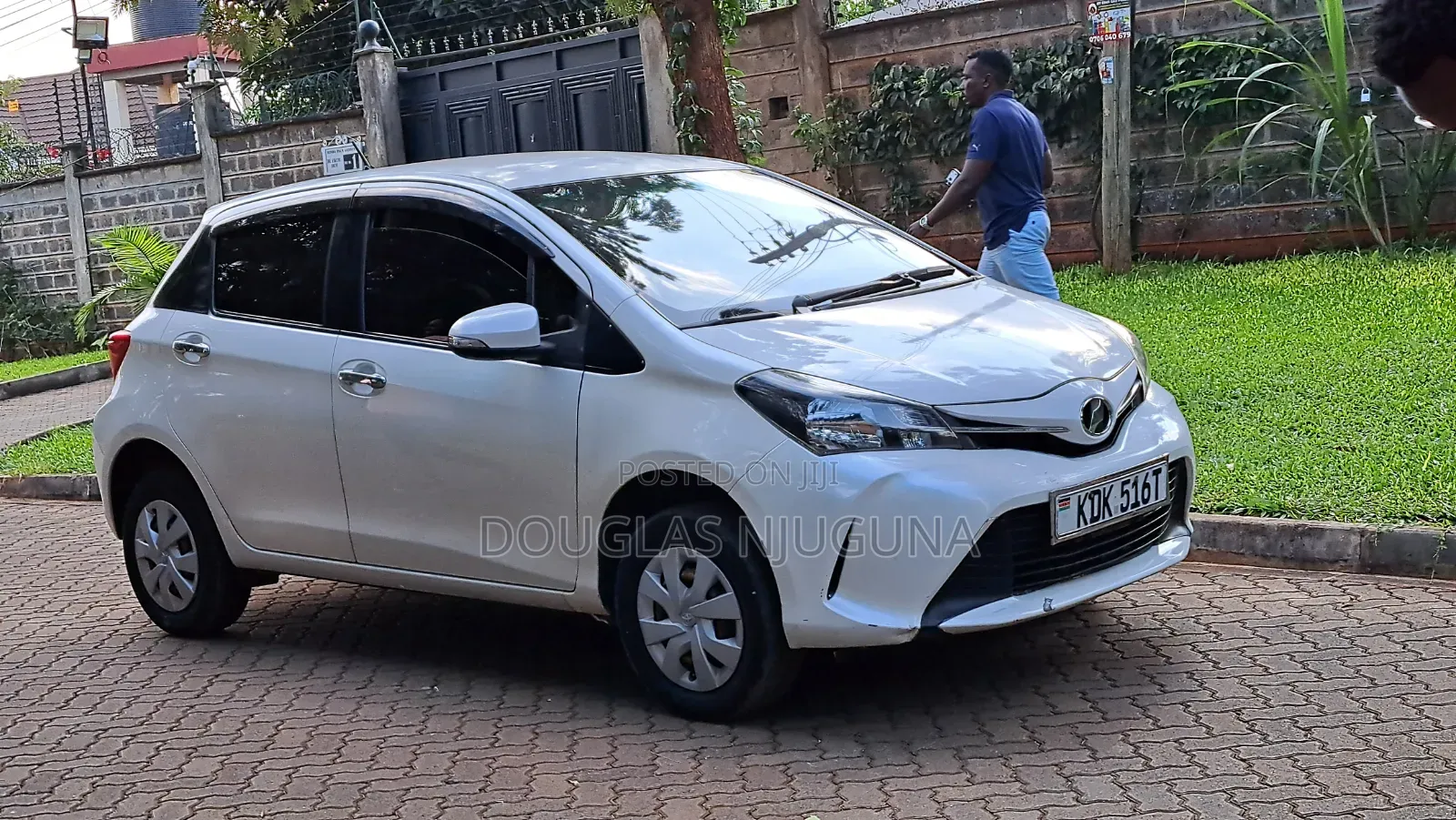 Toyota Vitz 2015 White