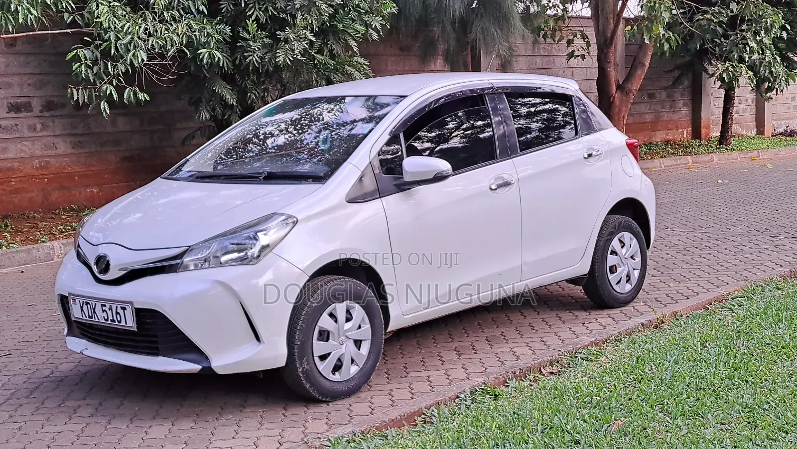 Toyota Vitz 2015 White