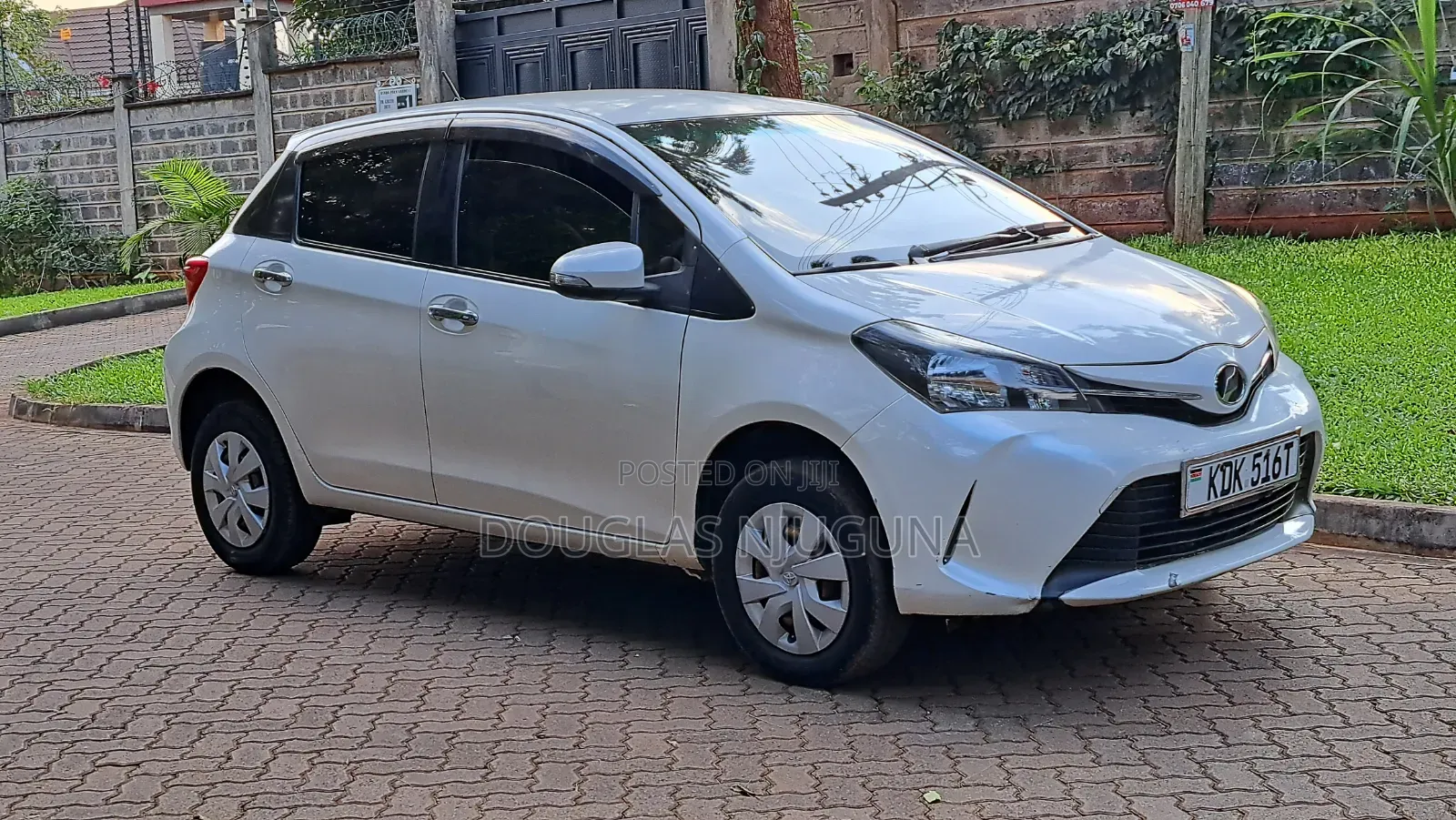 Toyota Vitz 2015 White