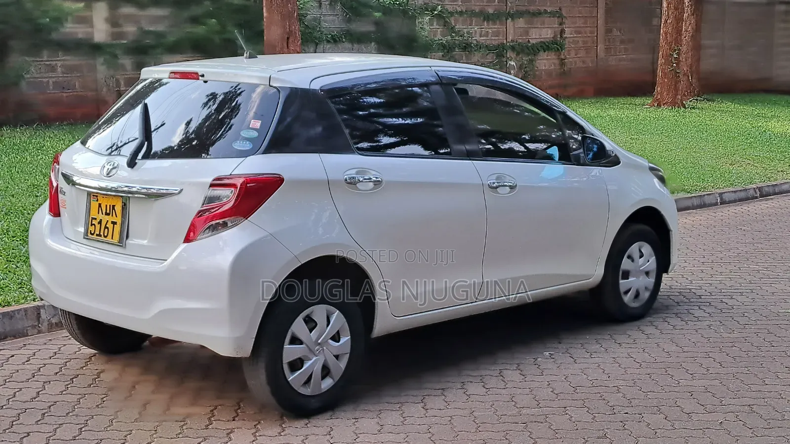 Toyota Vitz 2015 White